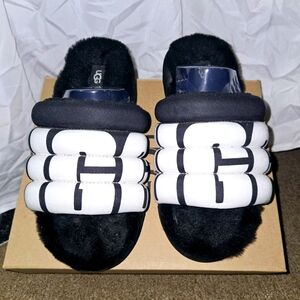 Uggs slide